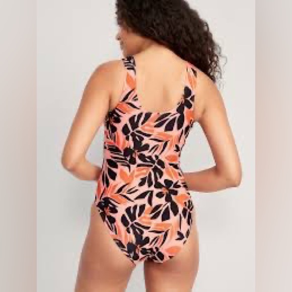 M Cutout-Front One-Piece Swimsuit for Women Medium - Picture 2 of 3